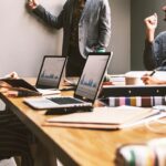 découvrez des activités de team building innovantes pour renforcer la cohésion et l'esprit d'équipe au sein de votre entreprise. engagez vos collaborateurs à travers des expériences uniques et motivantes qui favorisent la collaboration, la communication et la créativité.